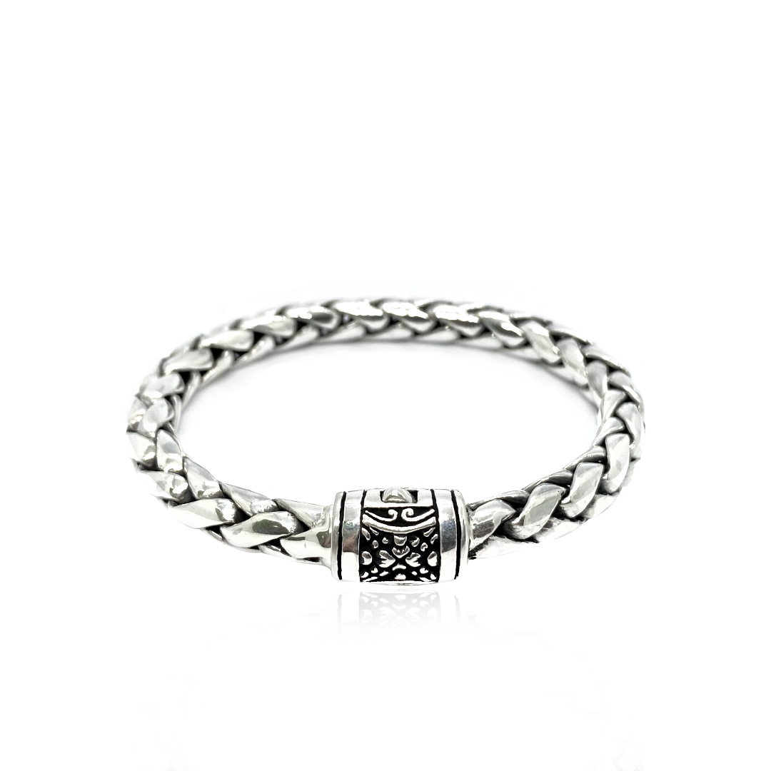 Padian Bracelet with Decorative Piramid Closer